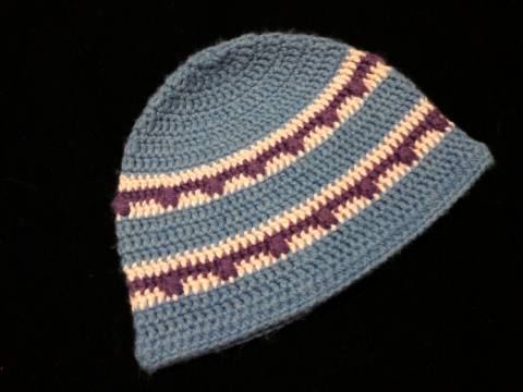 Kvačkana kapa svetlomodra, viola, lila 145