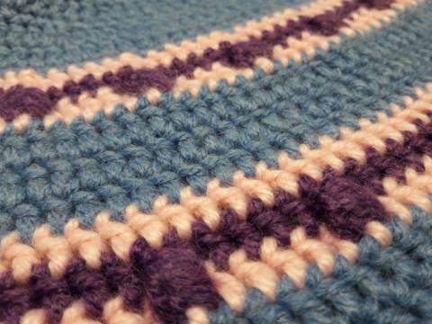 Kvačkana kapa svetlomodra, viola, lila 146